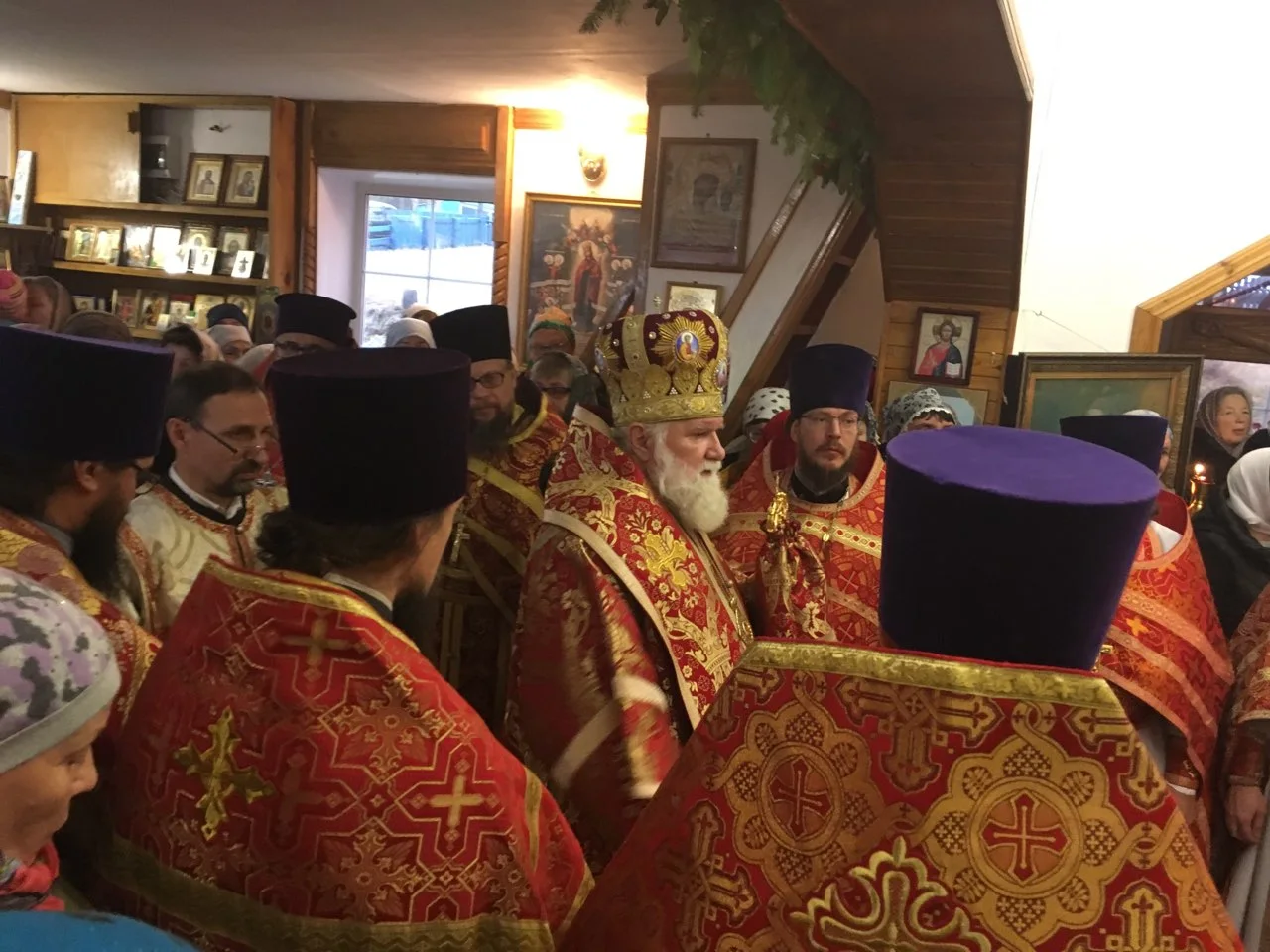 Архиерейское Богослужение в храме мученика Уара.